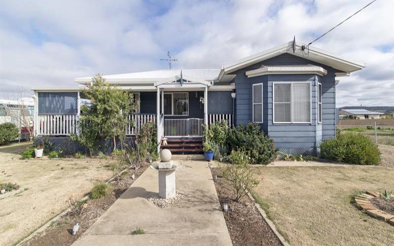 30 Gilbride St, NOBBY QLD 4360 Property Information