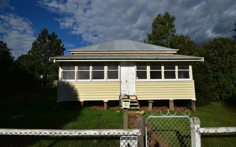 86 Lindsay Street, EAST TOOWOOMBA QLD 4350 Property Information