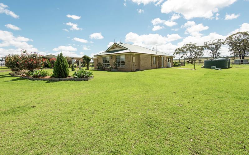 2480 KingsthorpeHaden Road, GOOMBUNGEE QLD 4354 Property Information