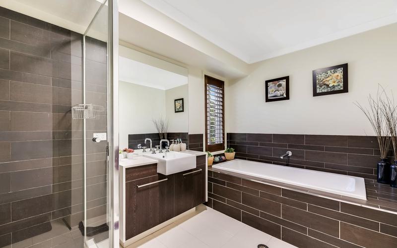 5 Waldron Road, HATTON VALE QLD 4341 Property Information