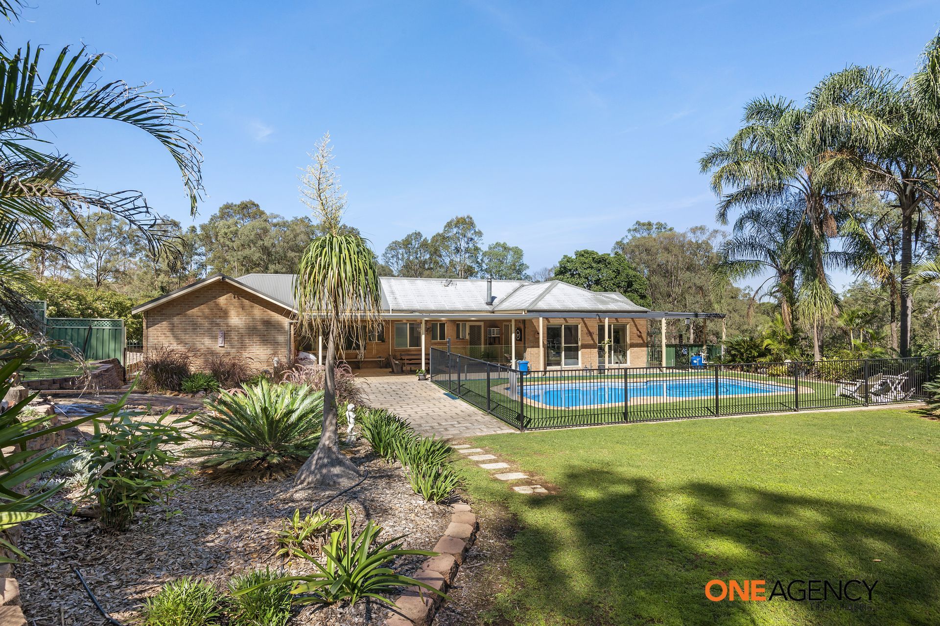 16 Morris Road, Singleton NSW 2330 AcreageSemirural Sold
