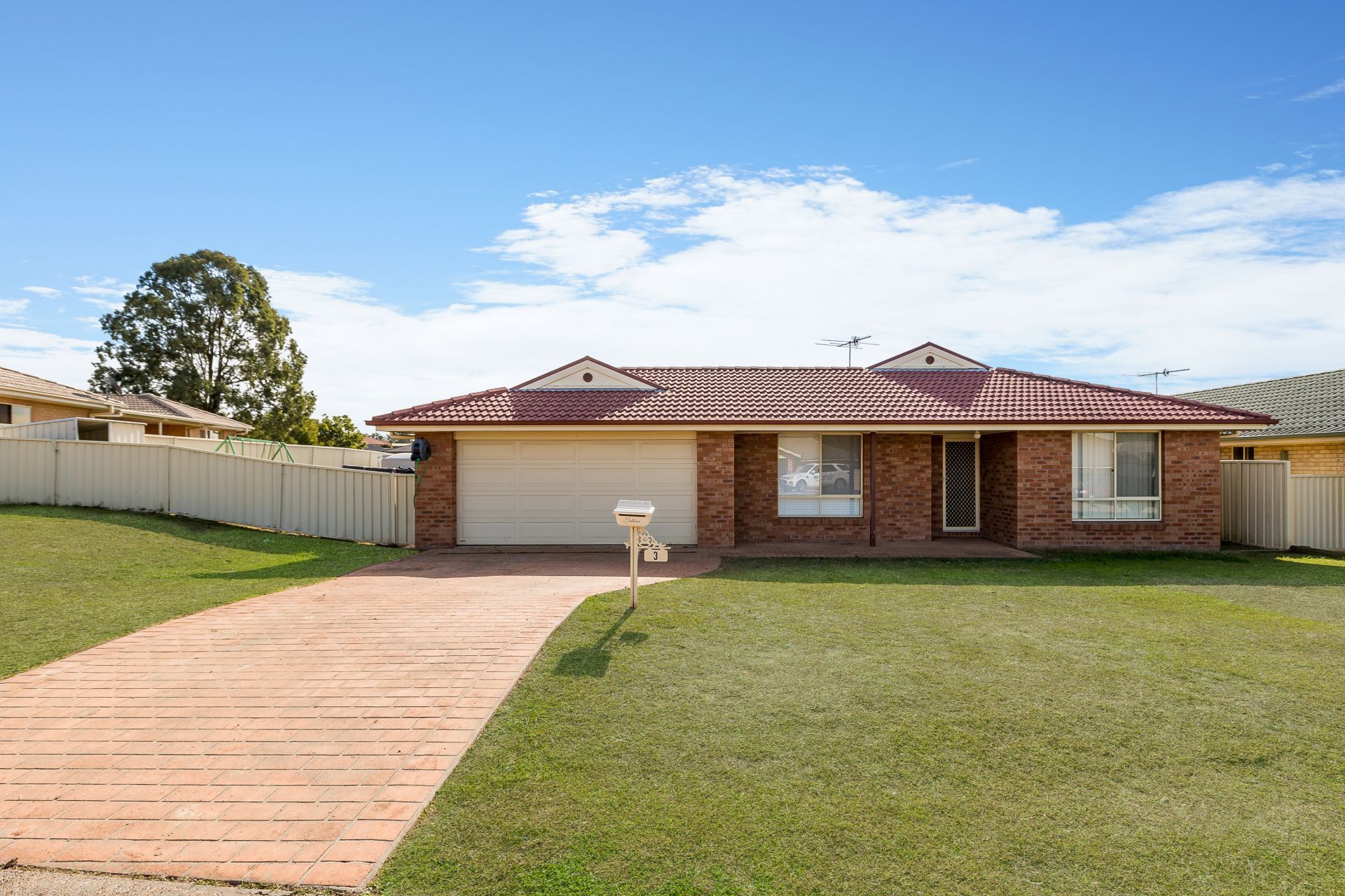 3 James House Close, Singleton NSW 2330 House Sold