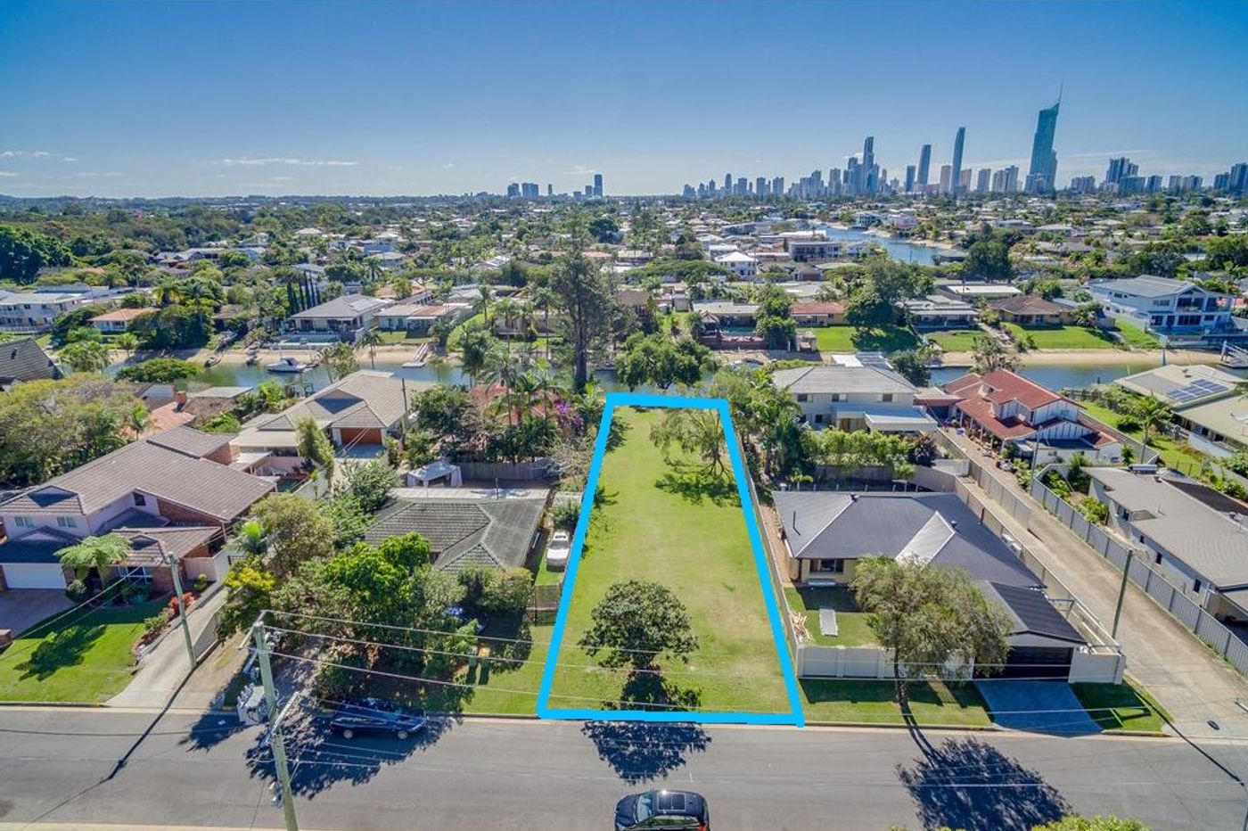 BROADBEACH WATERS QLD 4218 Withdrawn Harcourts Coastal