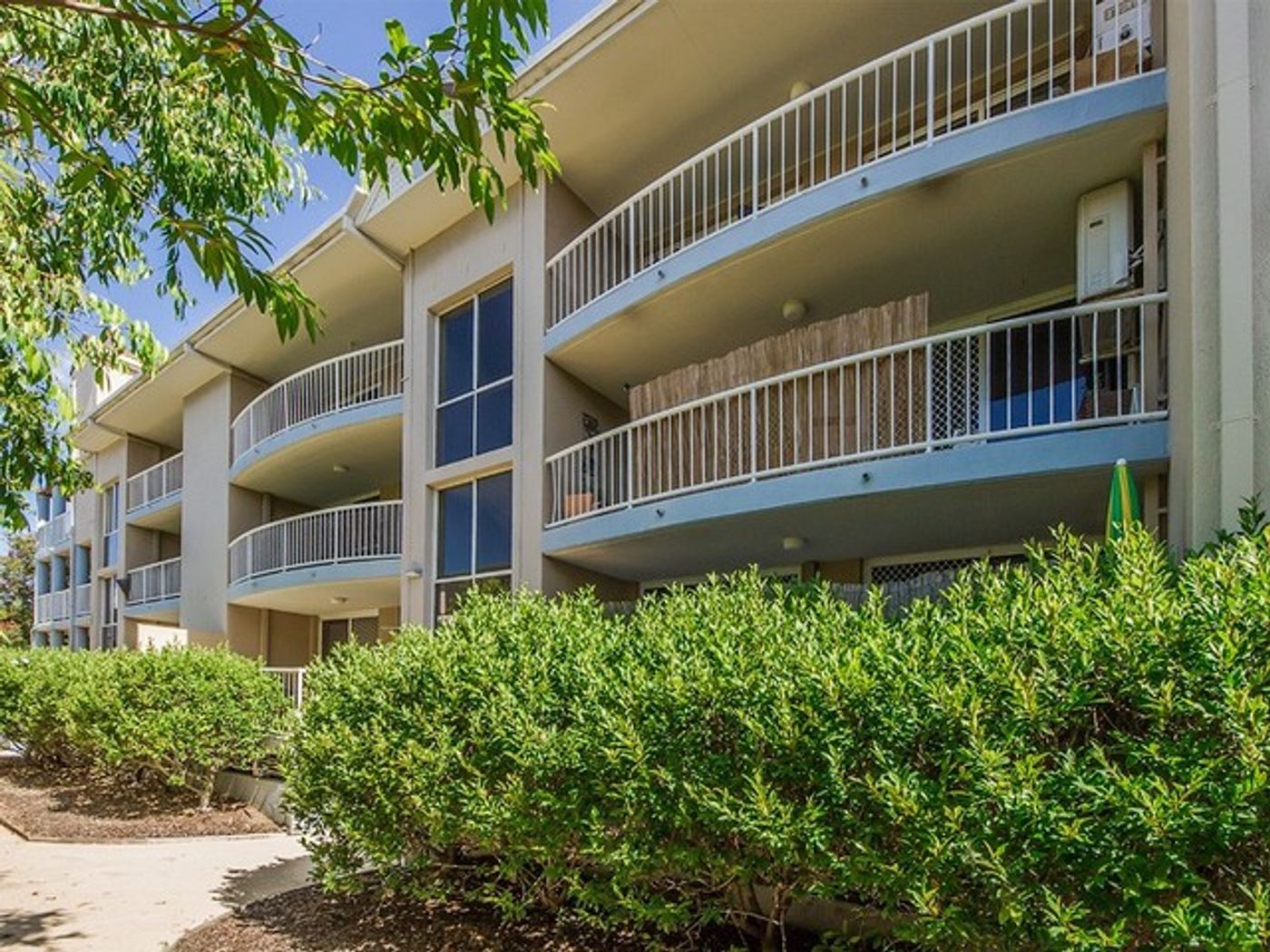 8/111 Frank Street, LABRADOR QLD 4215 House Leased