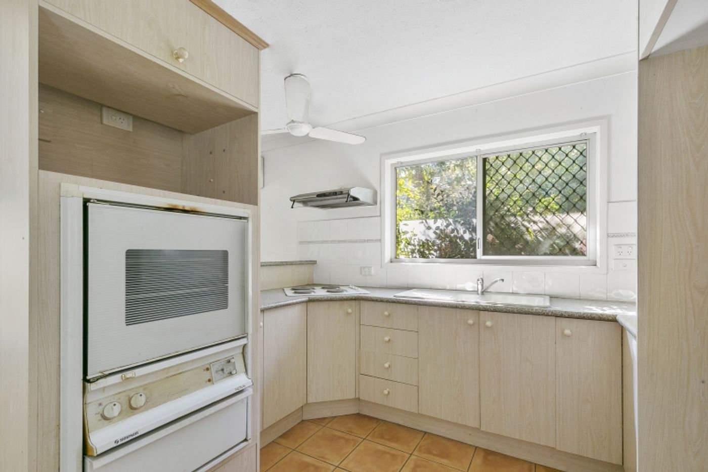 8 Bundall Road, BUNDALL QLD 4217 House Leased