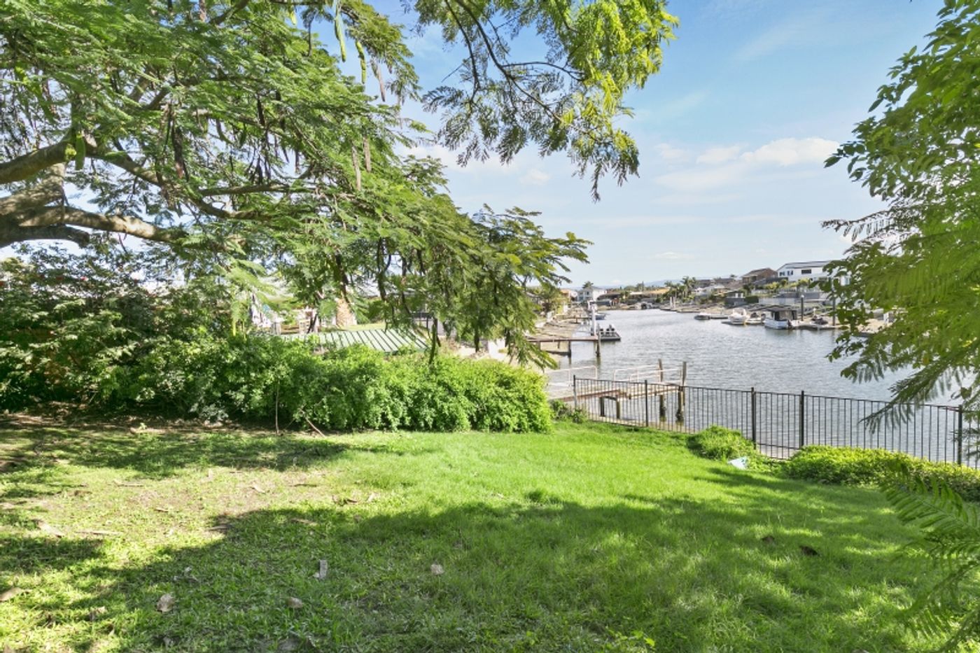 8 Bundall Road, BUNDALL QLD 4217 House Leased