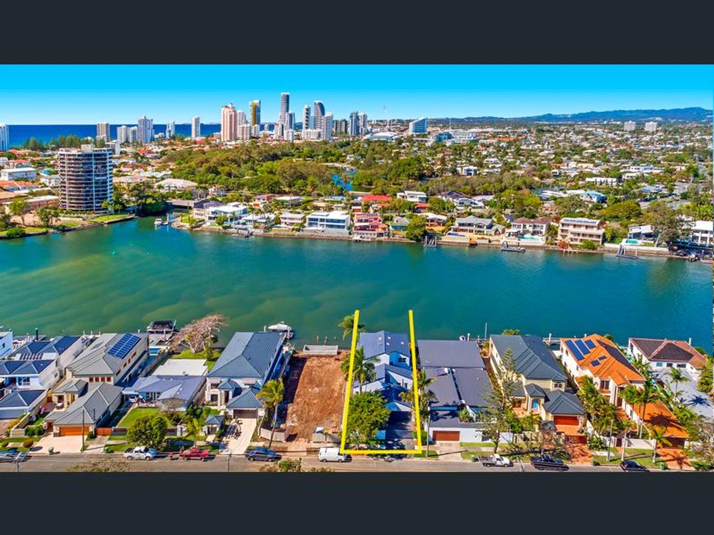 ISLE OF CAPRI QLD 4217 House Withdrawn Harcourts Coastal