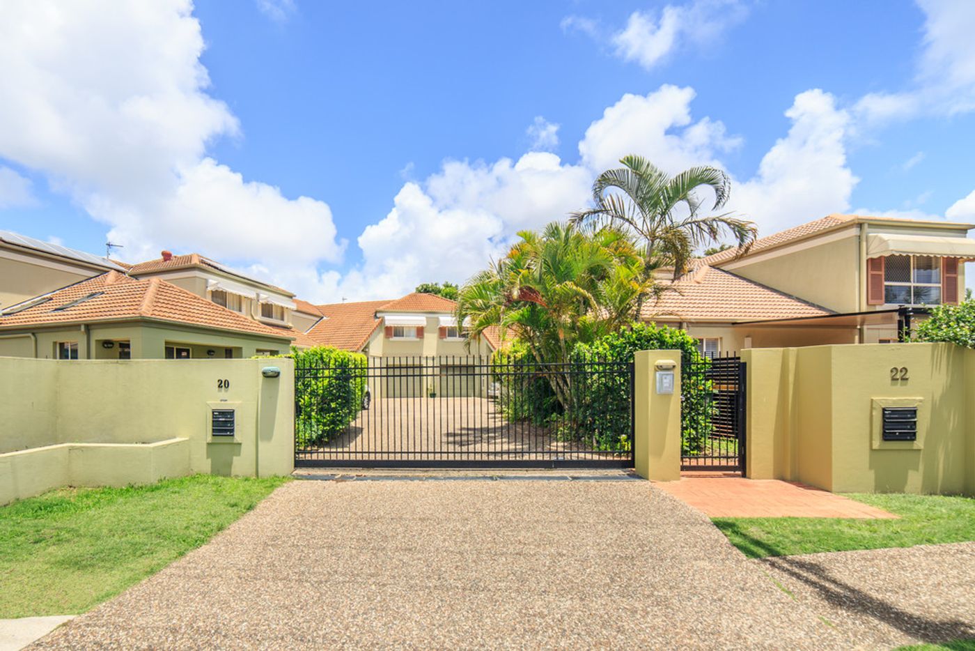 2/22 Burra Street, CHEVRON ISLAND QLD 4217 Property Information