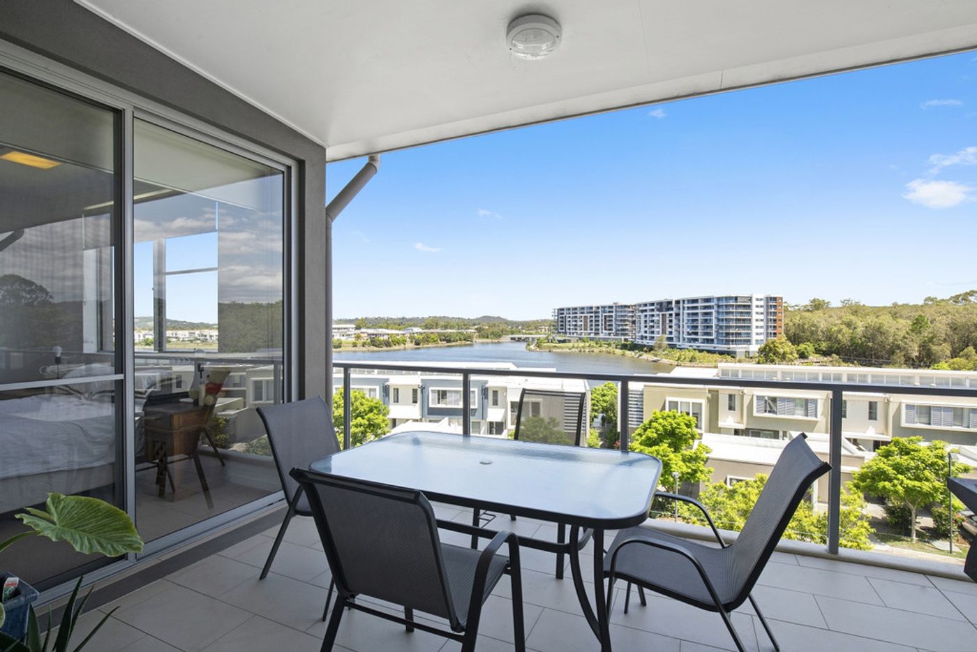 128/2949 Varsity Pde, VARSITY LAKES QLD 4227 House Leased