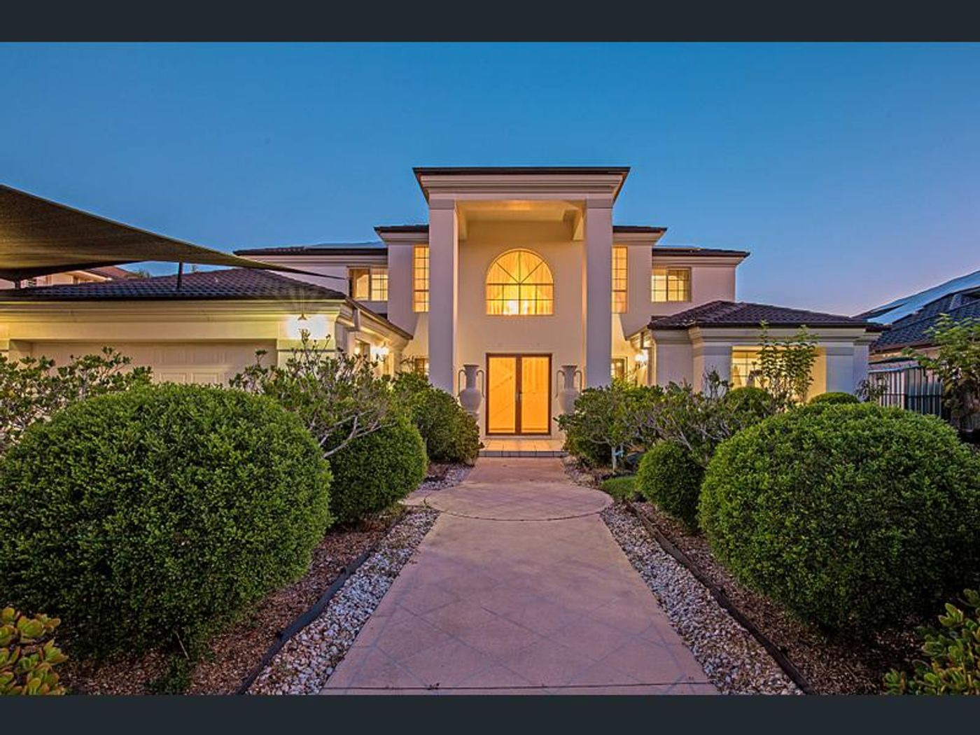 28 Prosperity Drive, HELENSVALE QLD 4212 House Leased