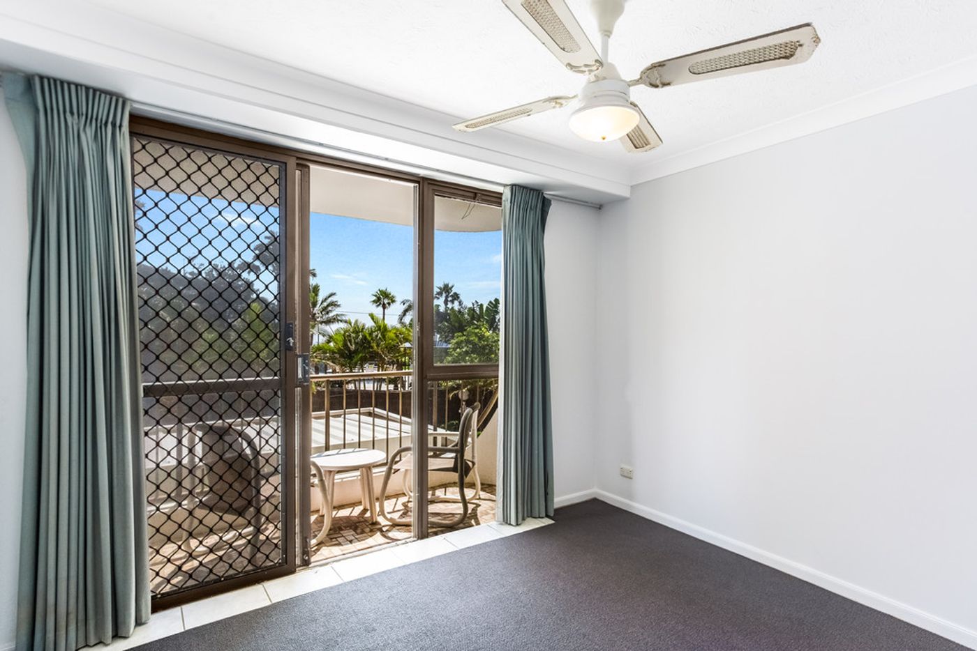4/46 'Ocean Royale' Britannia Avenue, BROADBEACH QLD 4218 Apartment
