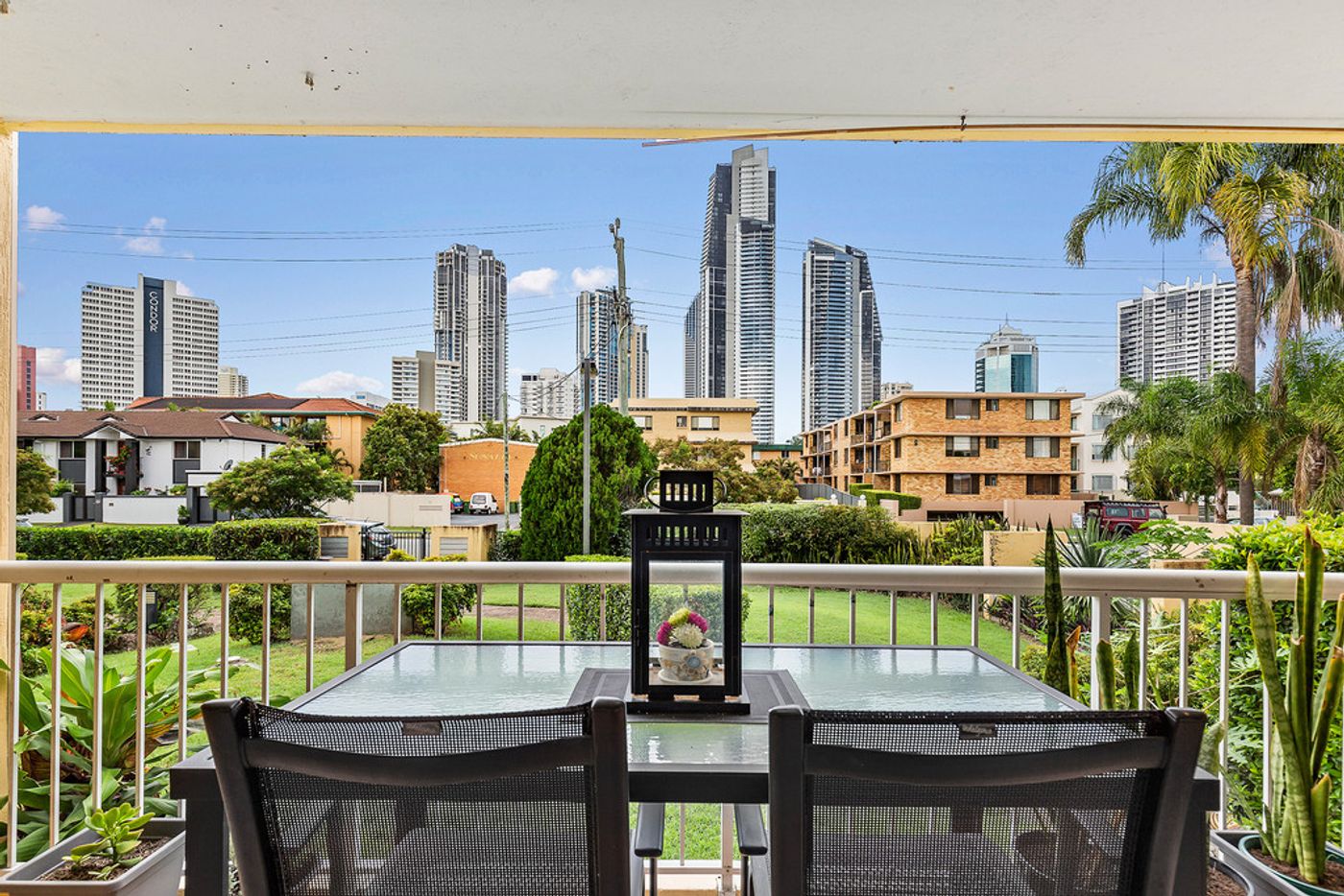 1/16 Stanhill Drive, CHEVRON ISLAND QLD 4217 Apartment Leased