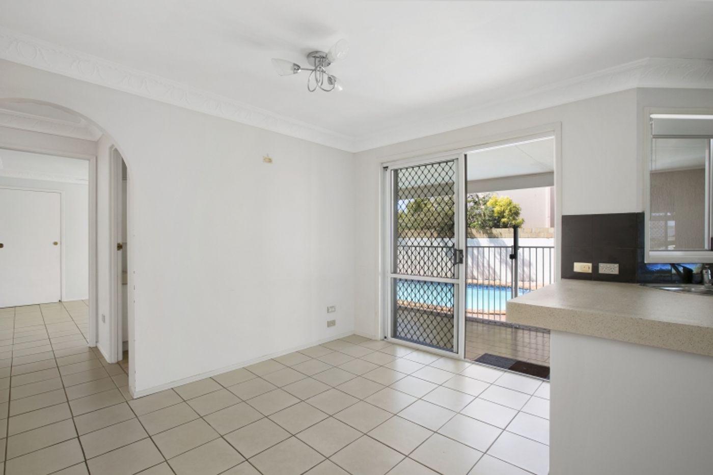 10 Kerry Court, SORRENTO QLD 4217 House Leased