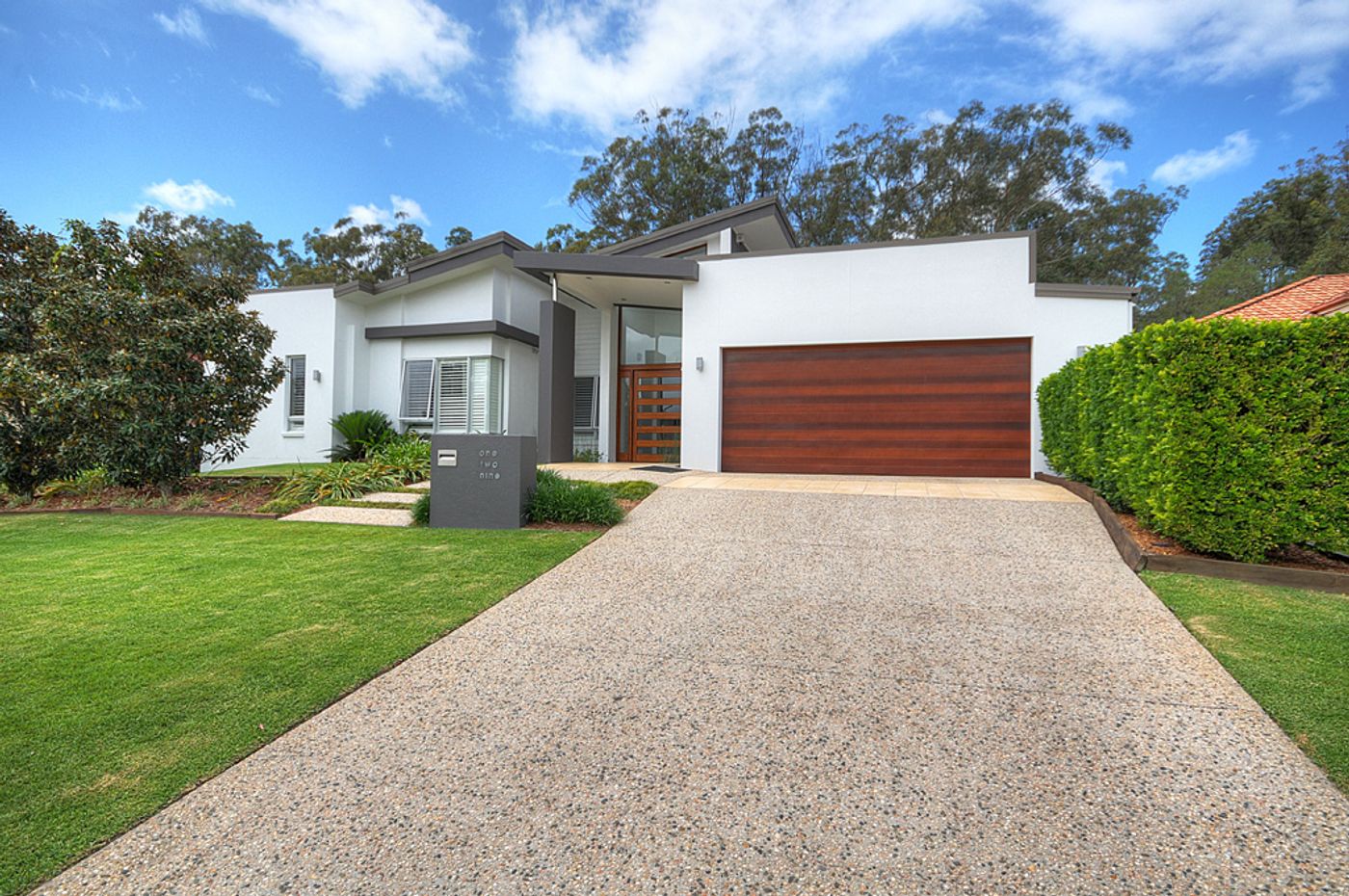 129 Arun Drive, ARUNDEL QLD 4214 House Leased