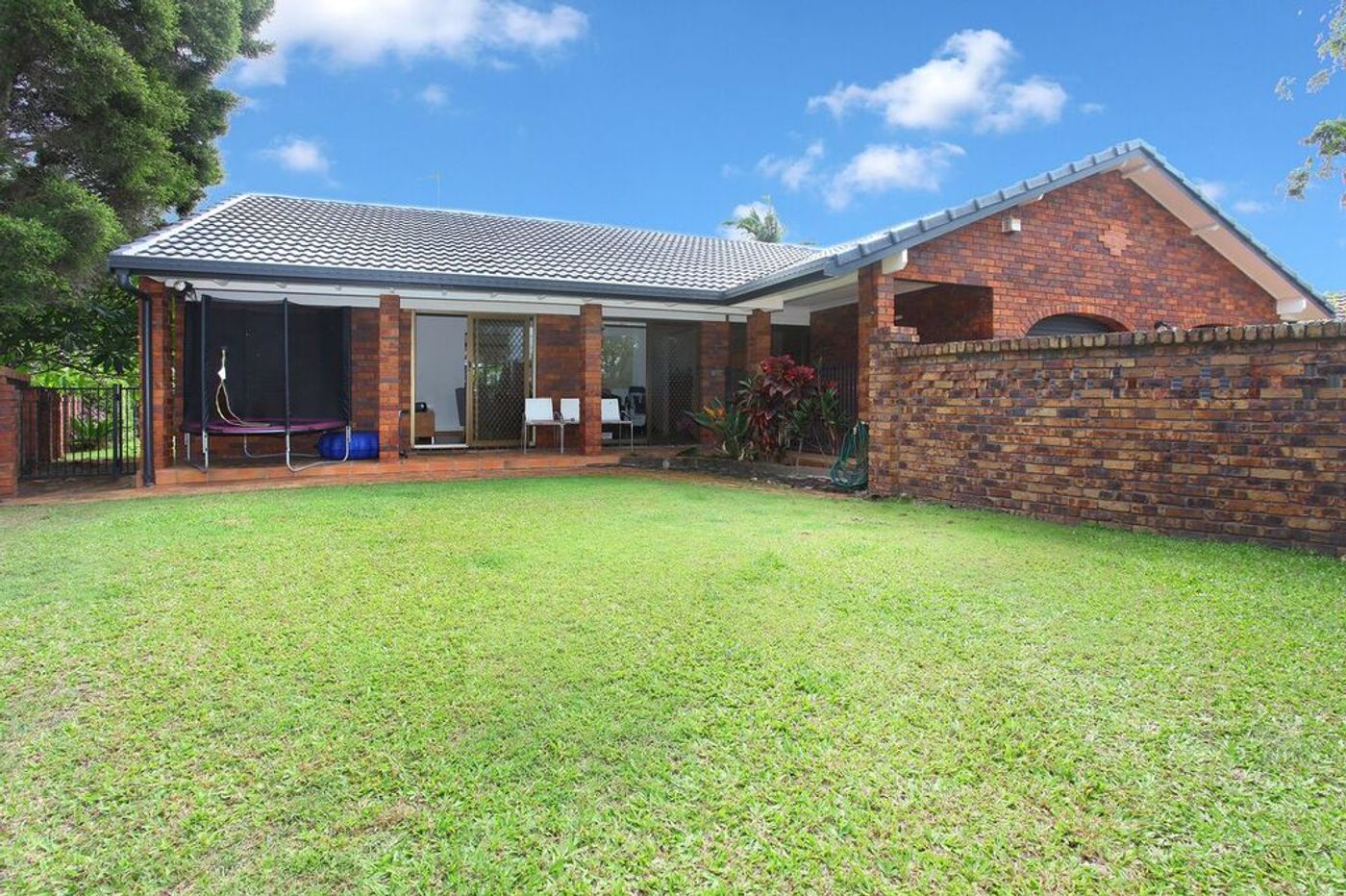 40 Binalong Drive, ASHMORE QLD 4214 House Leased
