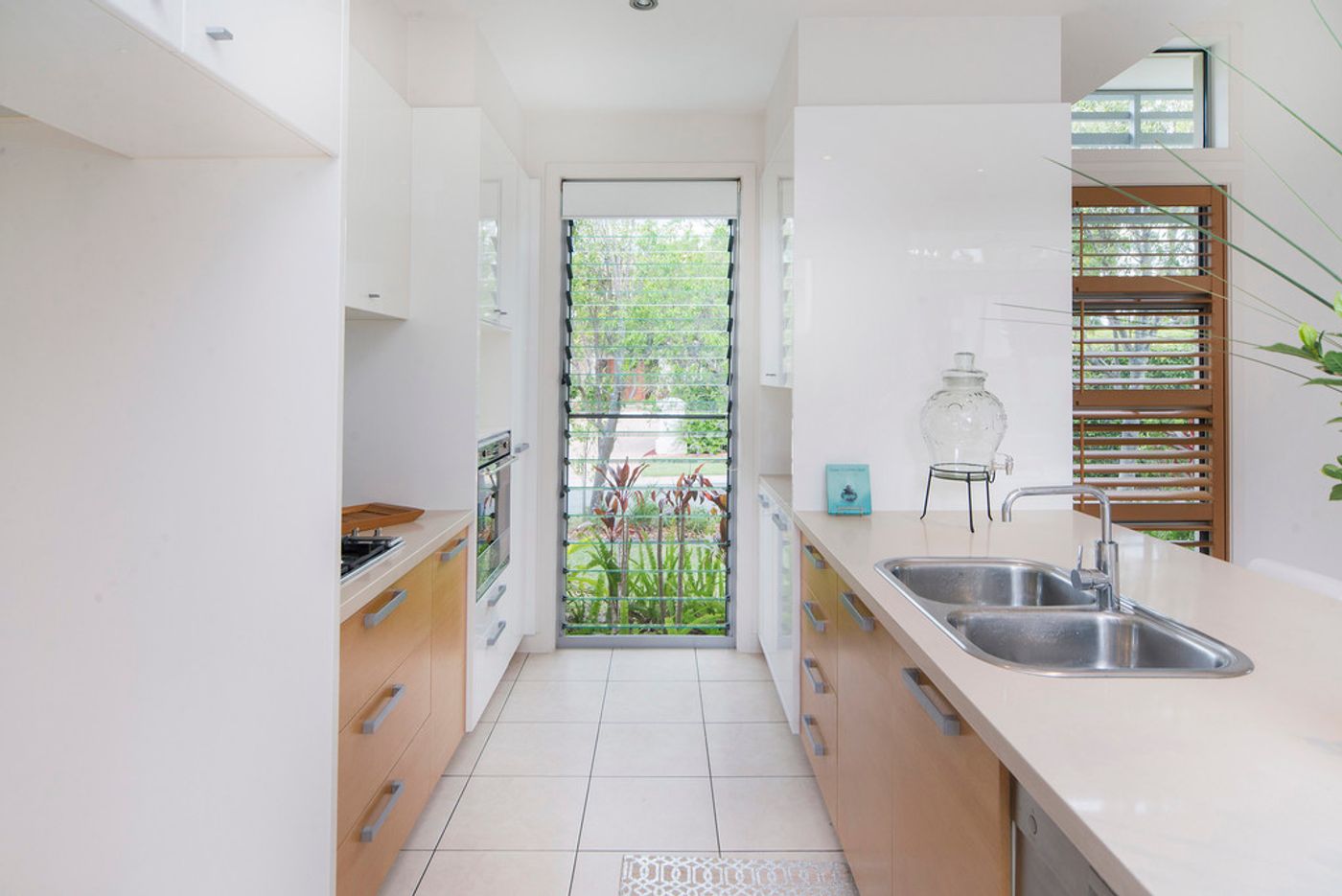 2817 Gracemere Drive, HOPE ISLAND QLD 4212 House Leased