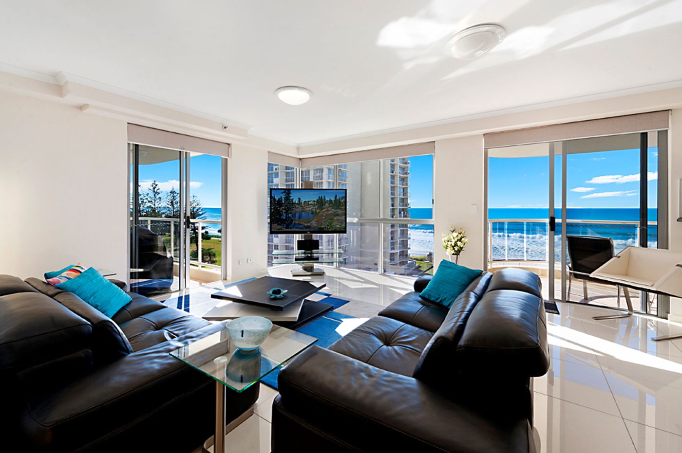 22/59 'Xanadu East' Pacific Street, MAIN BEACH QLD 4217 Unit Sold