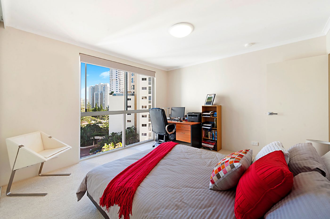 22/59 'Xanadu East' Pacific Street, MAIN BEACH QLD 4217 Unit Sold