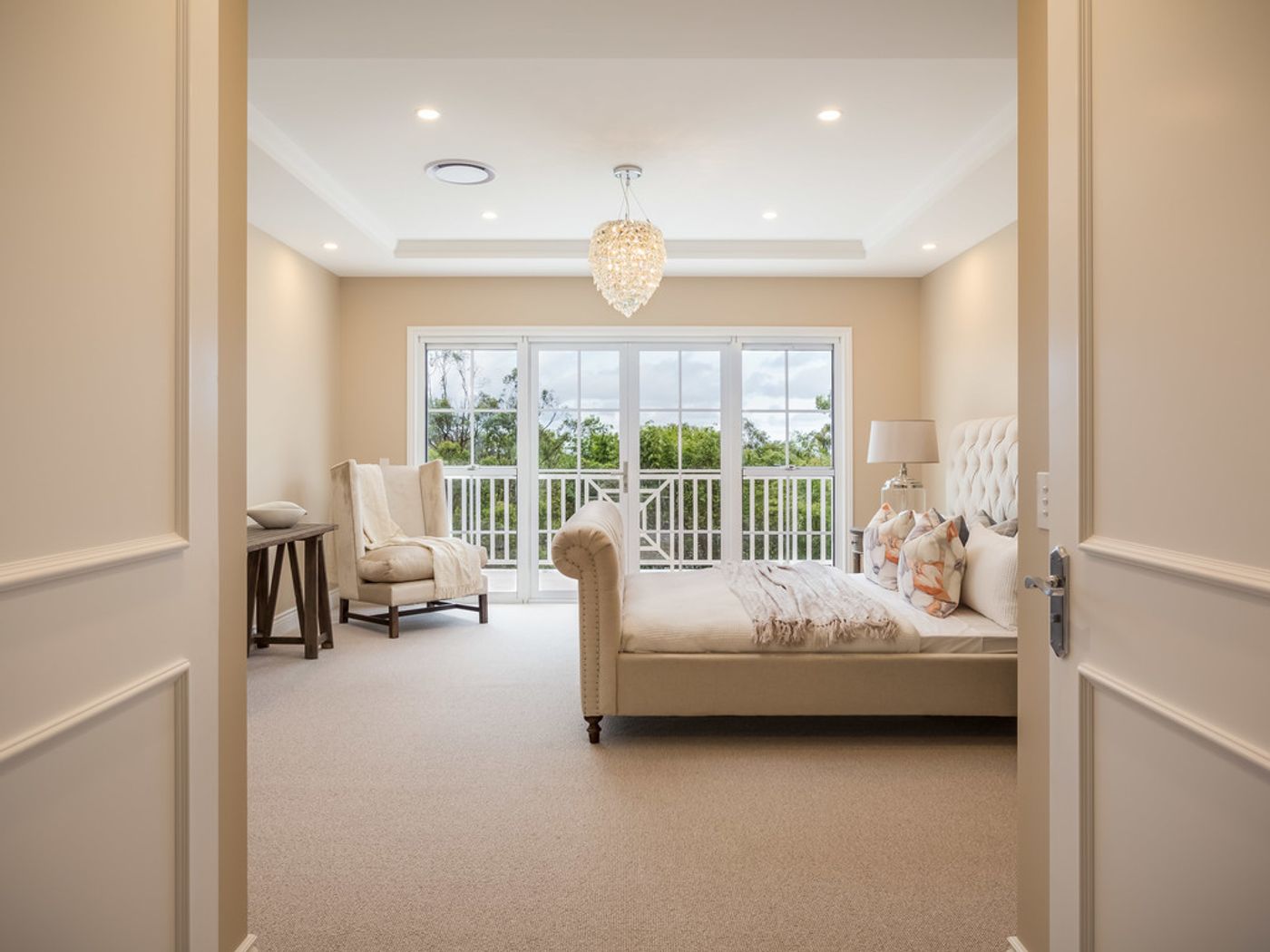 10 Sunnymeade Place 'Jabiru Estate', MUDGEERABA QLD 4213 House Sold