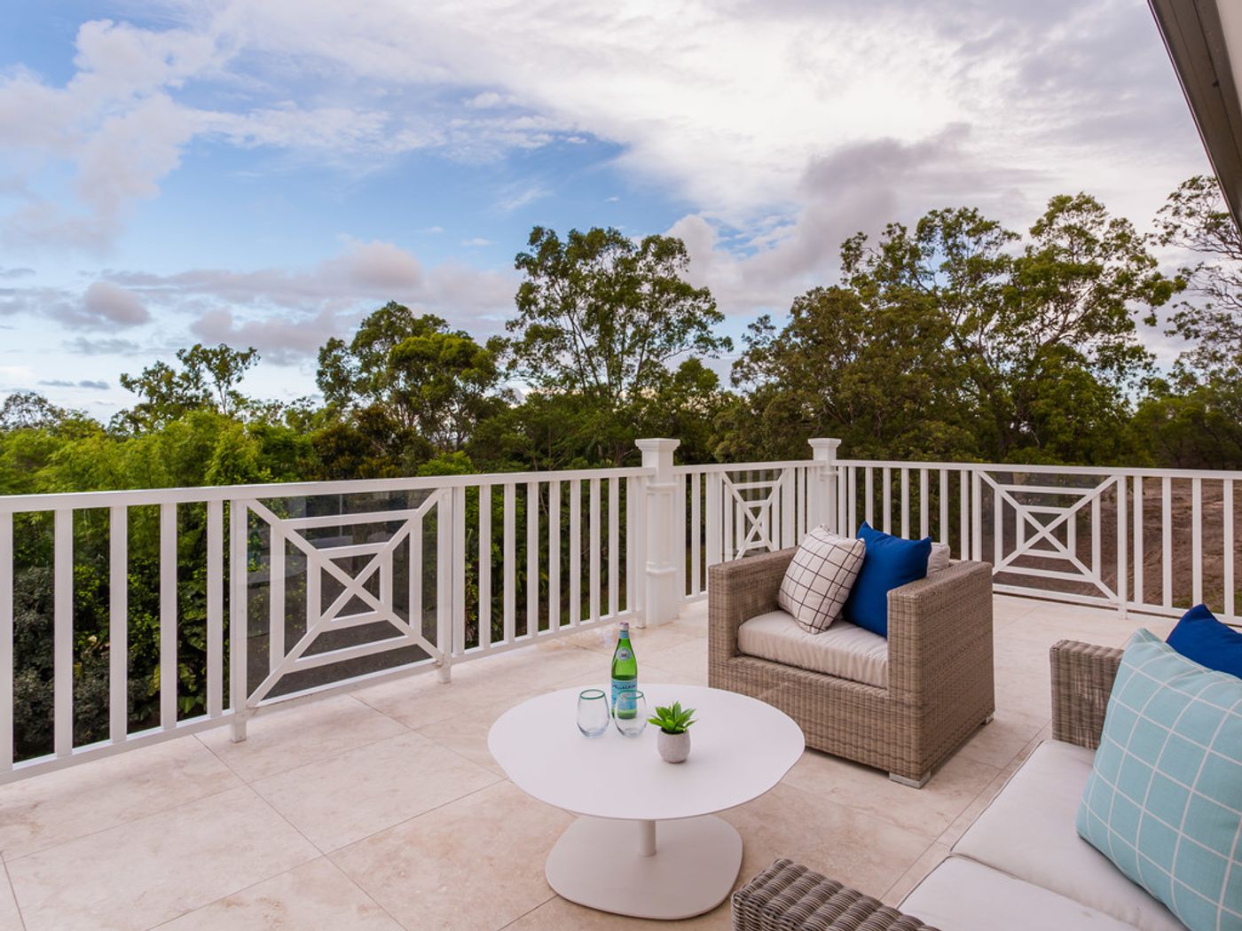 10 Sunnymeade Place 'Jabiru Estate', MUDGEERABA QLD 4213 House Sold