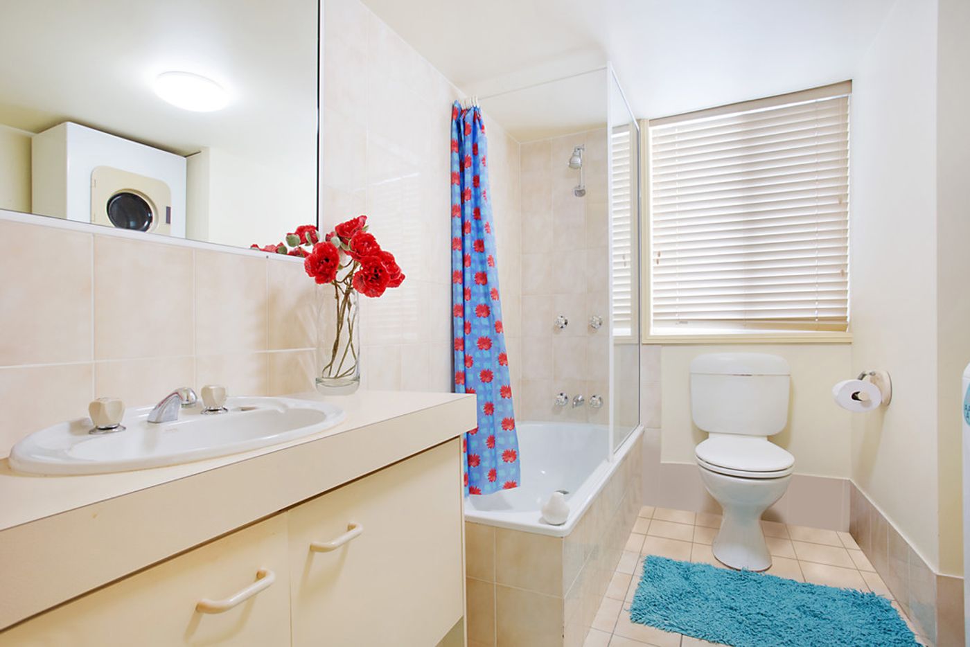 8/16 'Jubilee Views' Jubilee Avenue, BROADBEACH QLD 4218 Apartment Sold