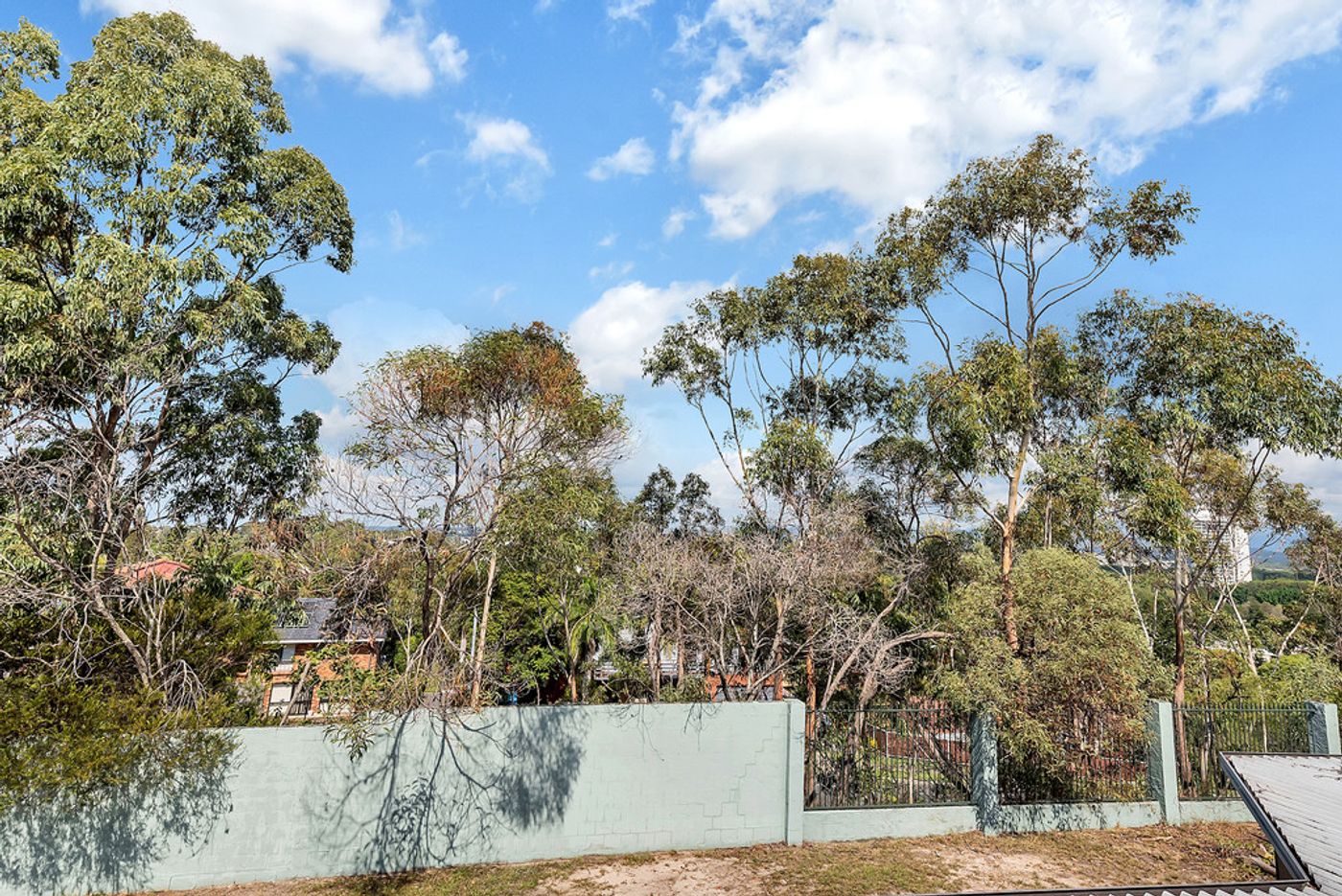 8 Binalong Drive, ASHMORE QLD 4214 House Sold