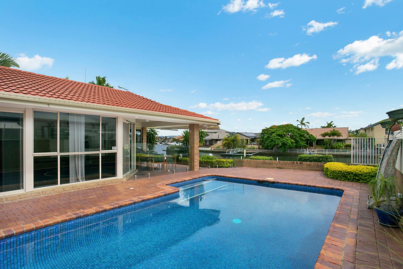 9 Sundance Way, RUNAWAY BAY QLD 4216 House Sold