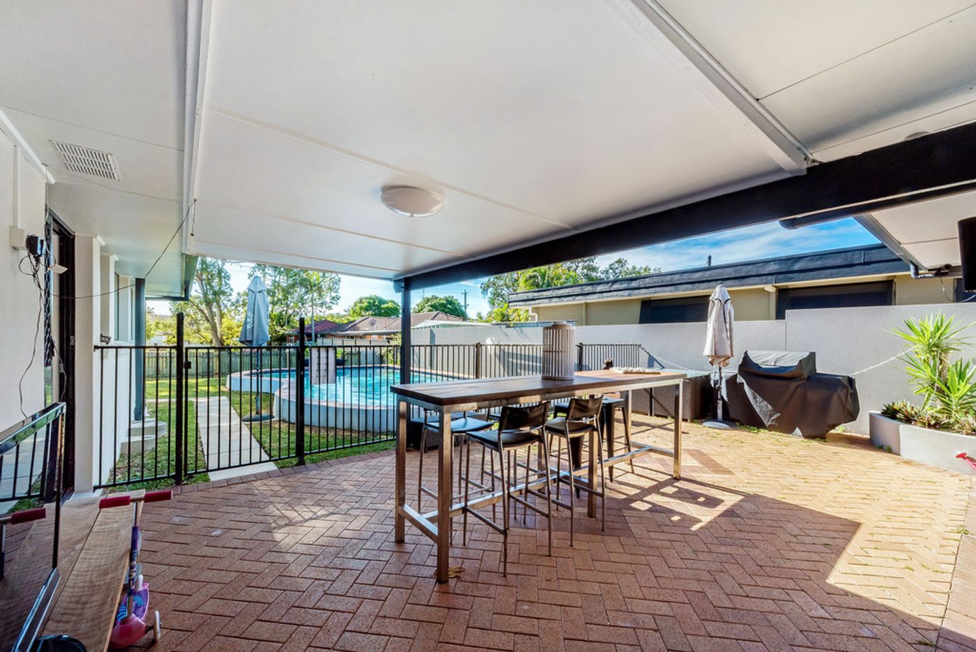 23 Matthew Flinders Drive, HOLLYWELL QLD 4216 House Sold