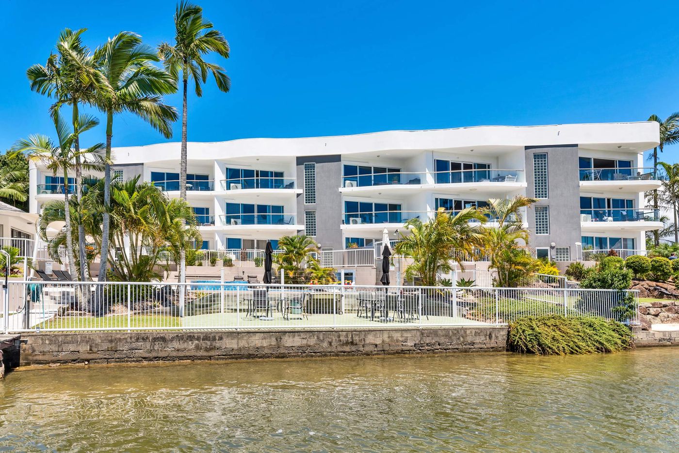 1F/11 Eady Avenue, BROADBEACH WATERS QLD 4218 House Sold