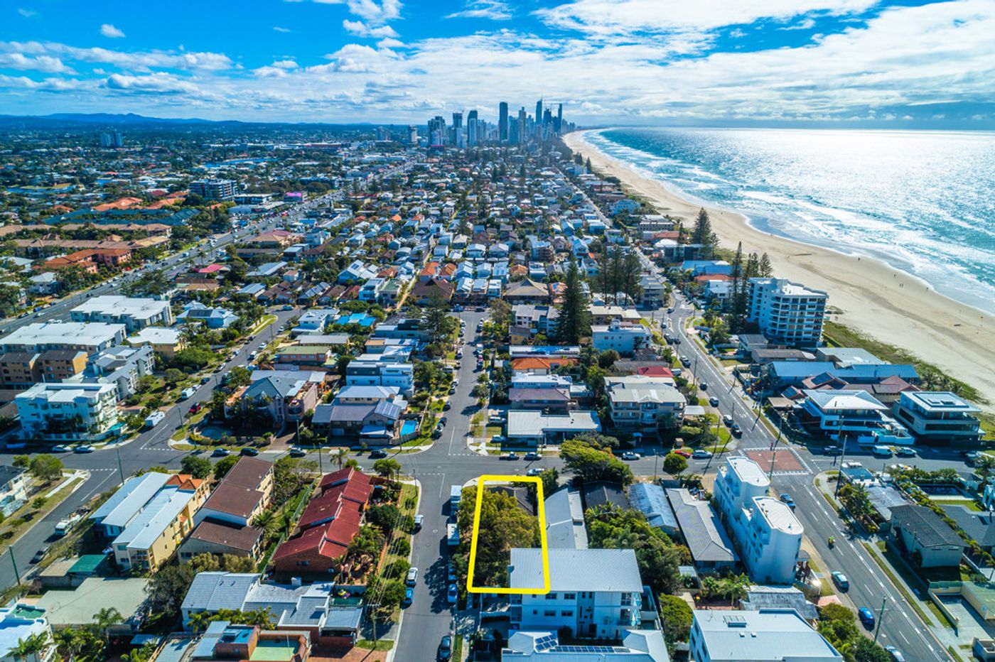 20 Heron Avenue, MERMAID BEACH QLD 4218 House Sold