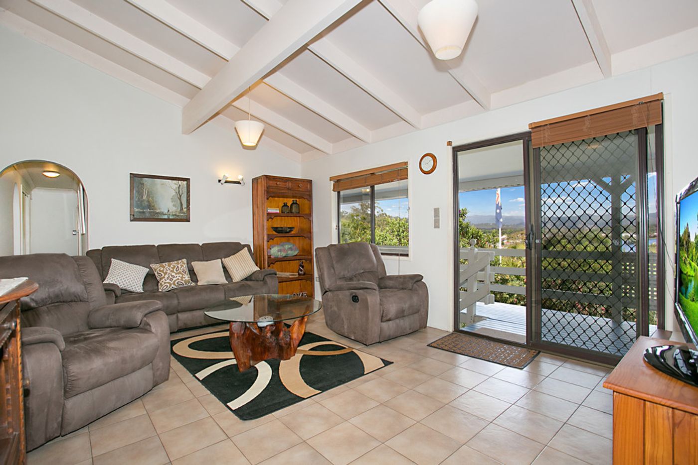 40 Currant Street, ELANORA QLD 4221 House Sold