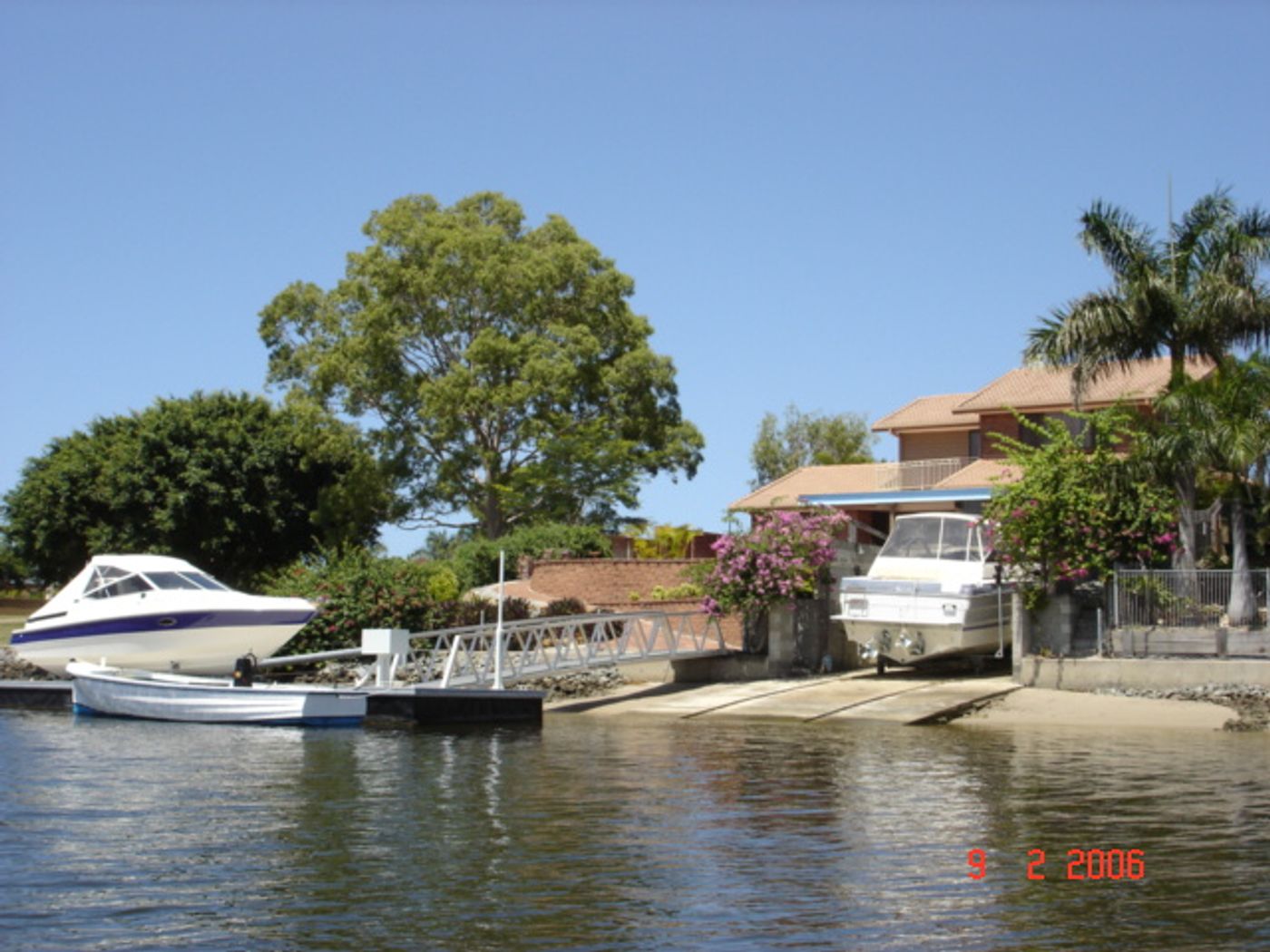 86 Oceanic Drive, MERMAID WATERS QLD 4218 House Sold