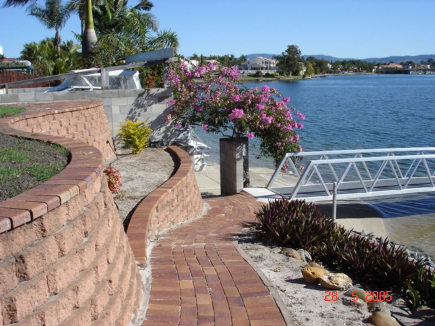 86 Oceanic Drive, MERMAID WATERS QLD 4218 House Sold