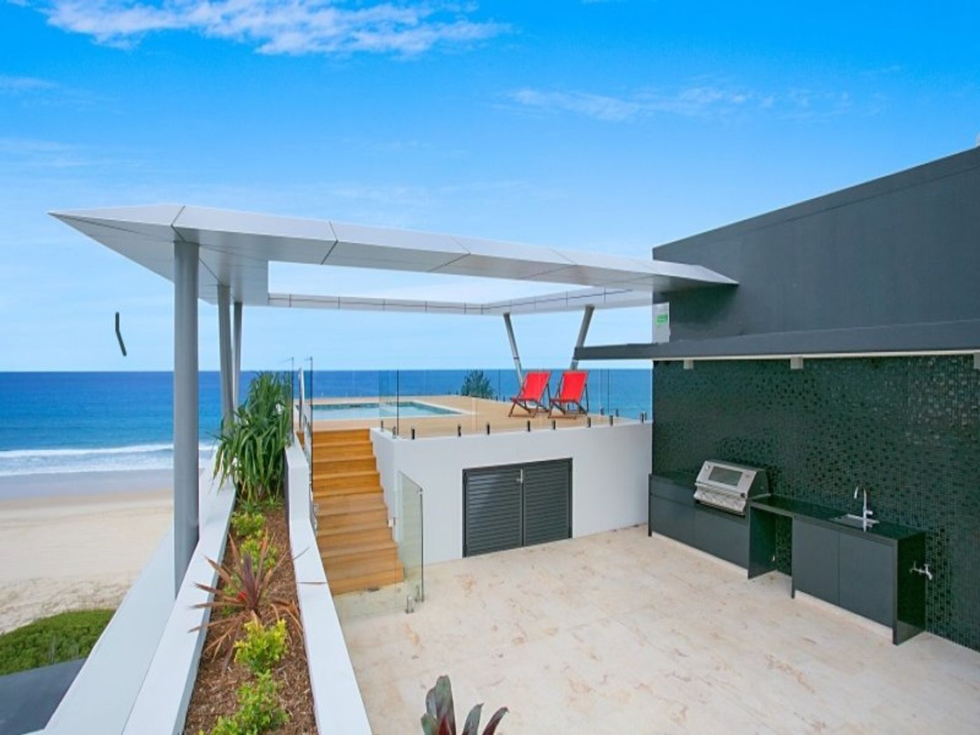 Apt 4 'La Vie' 470 The Esplanade, PALM BEACH QLD 4221 Harcourts Coastal