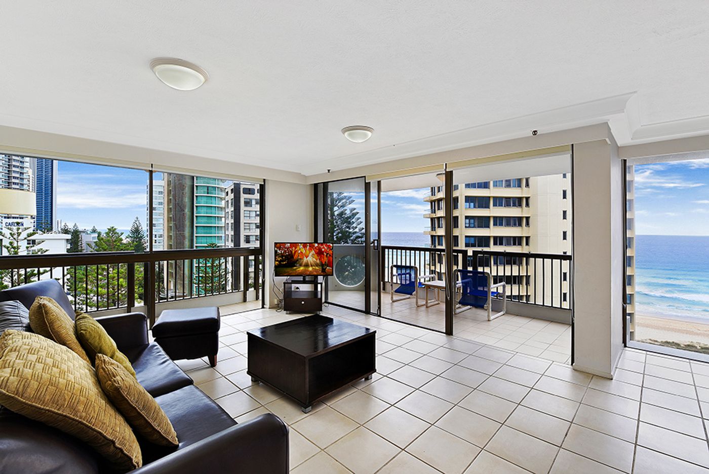 902 ''Longbeach'' 28 Northcliffe Terrace, SURFERS PARADISE QLD 4217