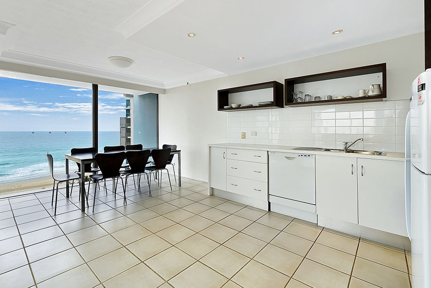 902 ''Longbeach'' 28 Northcliffe Terrace, SURFERS PARADISE QLD 4217