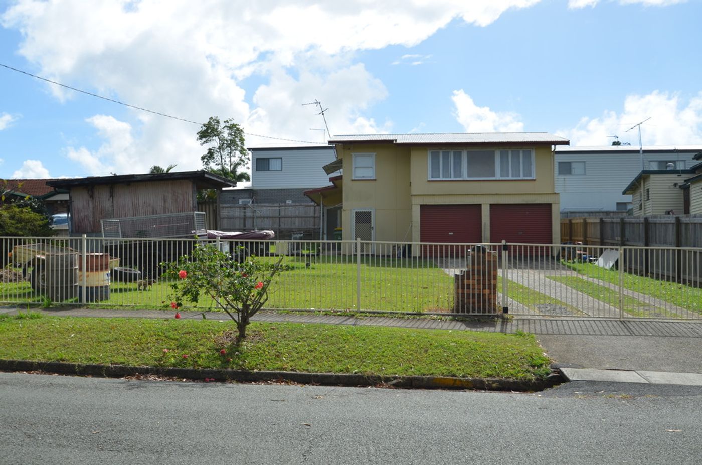 7 Chirn Crescent, LABRADOR QLD 4215 House Sold