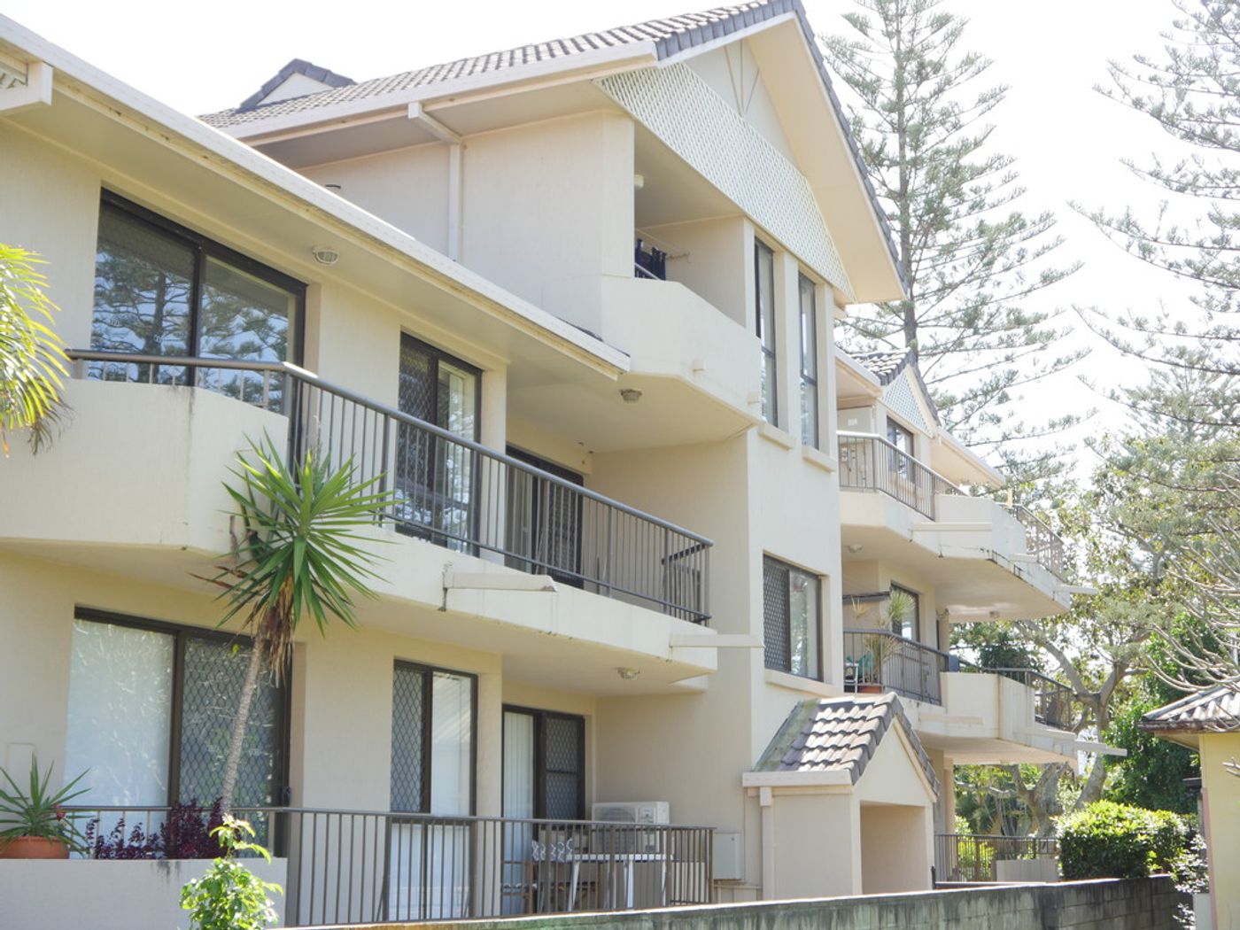 3/33 Montana Road, MERMAID BEACH QLD 4218 Unit Sold