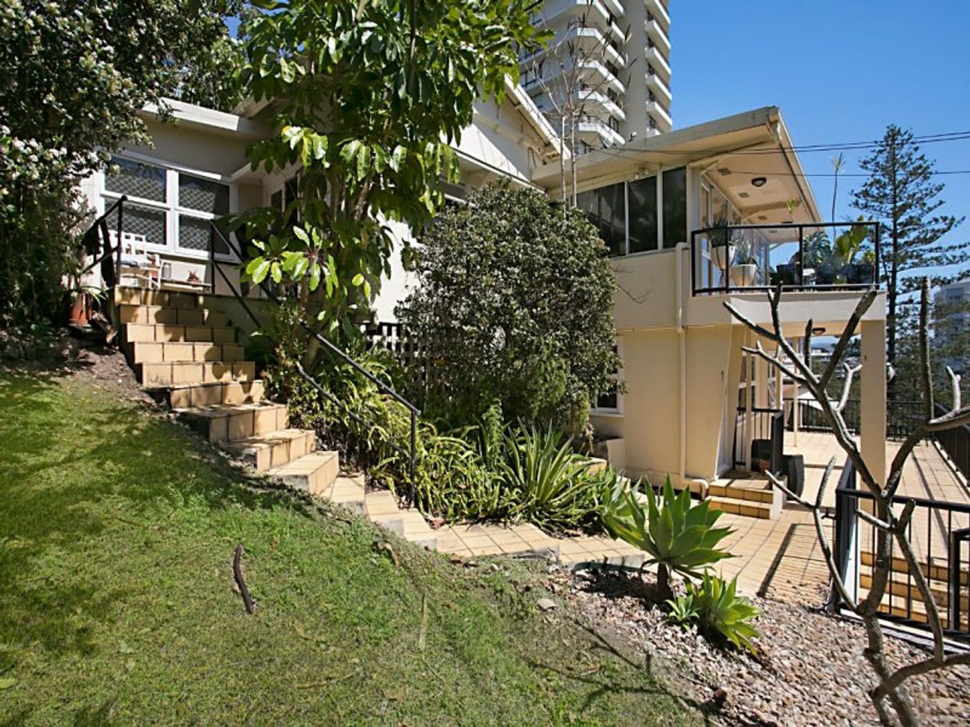 6 Nathan Street, BURLEIGH HEADS QLD 4220 Other Sold