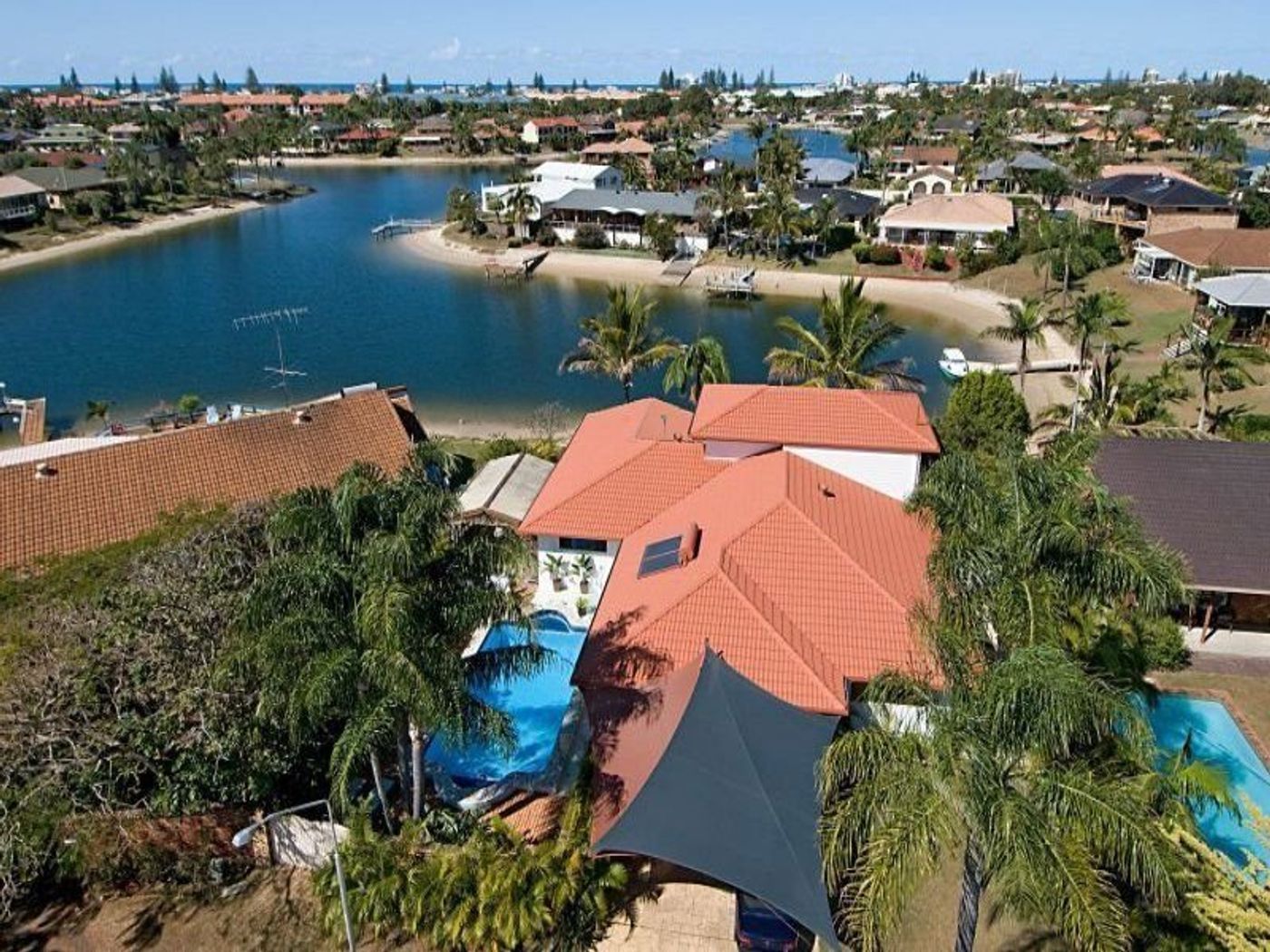 MERMAID WATERS QLD 4218 House Sold