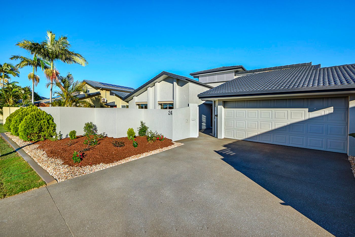 RUNAWAY BAY QLD 4216 House Withdrawn Harcourts Coastal