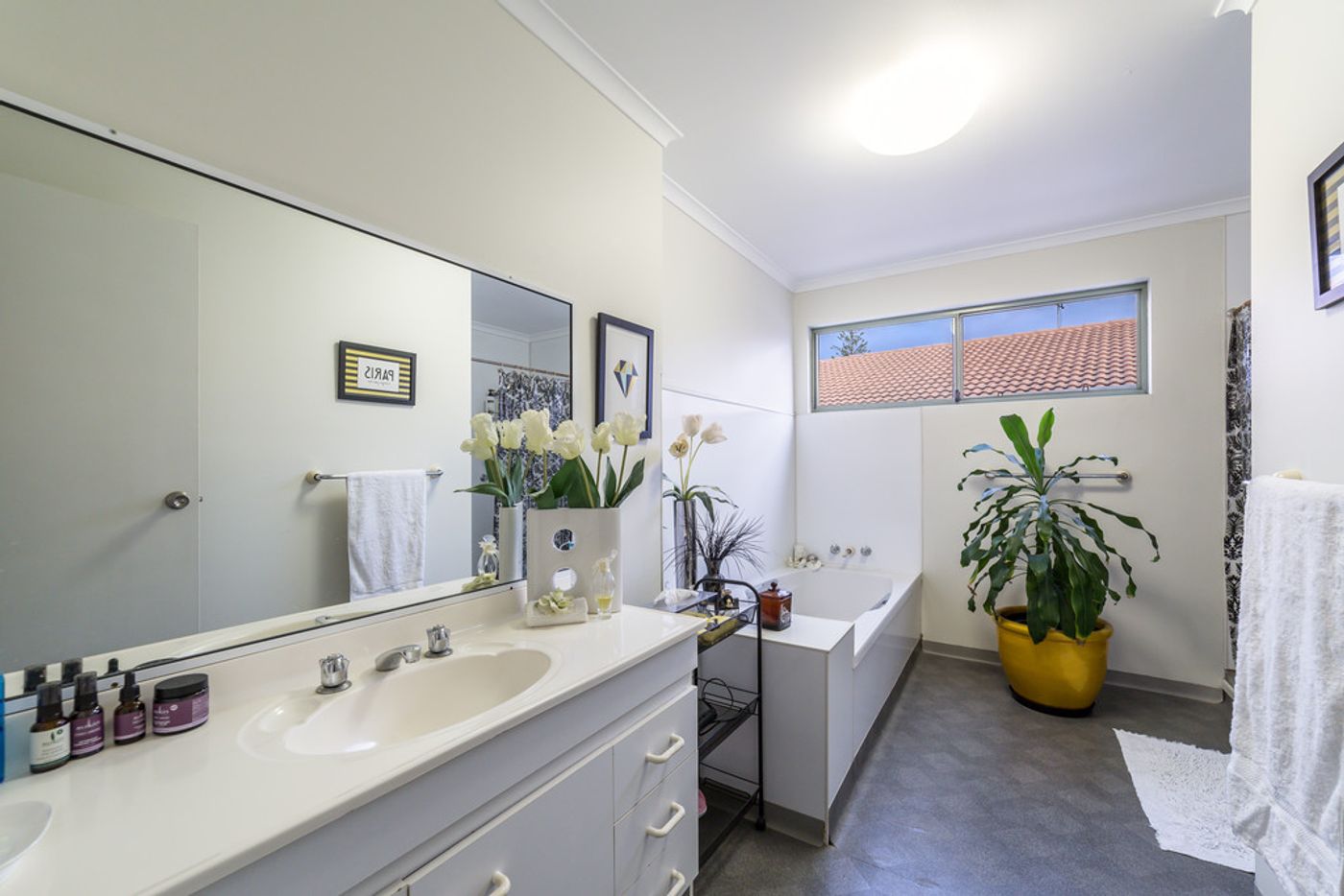 9 Centenary Drive, HOLLYWELL QLD 4216 House Sold