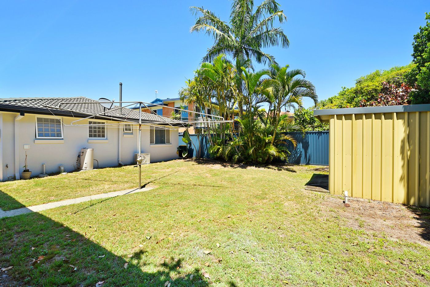 19 Shoveller Avenue, PARADISE POINT QLD 4216 House Sold