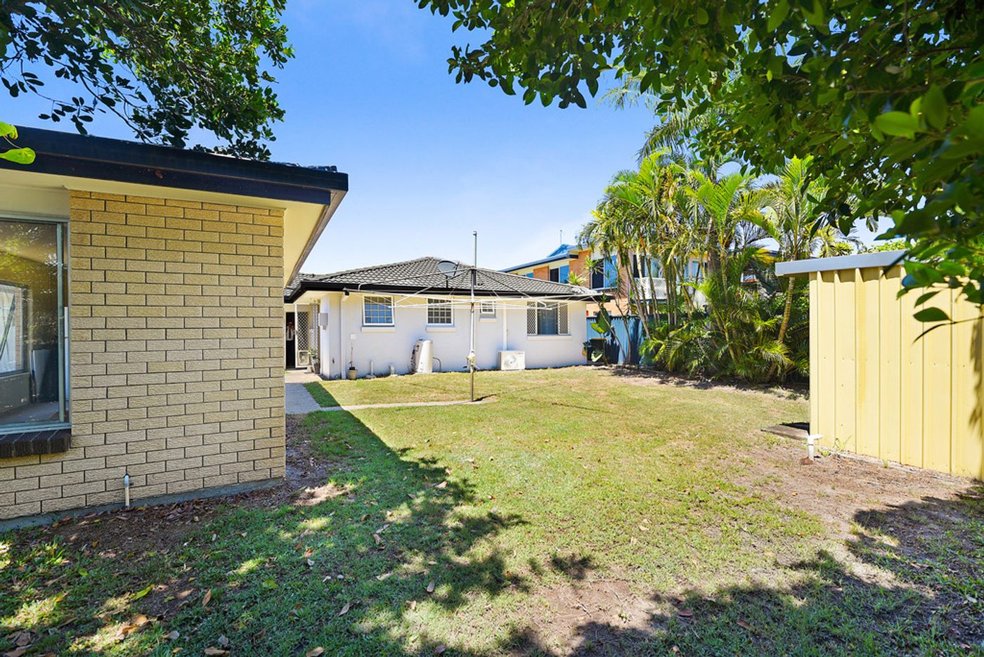 19 Shoveller Avenue, PARADISE POINT QLD 4216 House Sold