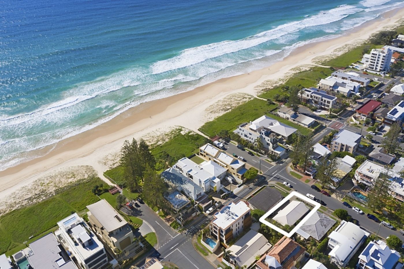 5 Dudley Street, MERMAID BEACH QLD 4218 House Sold