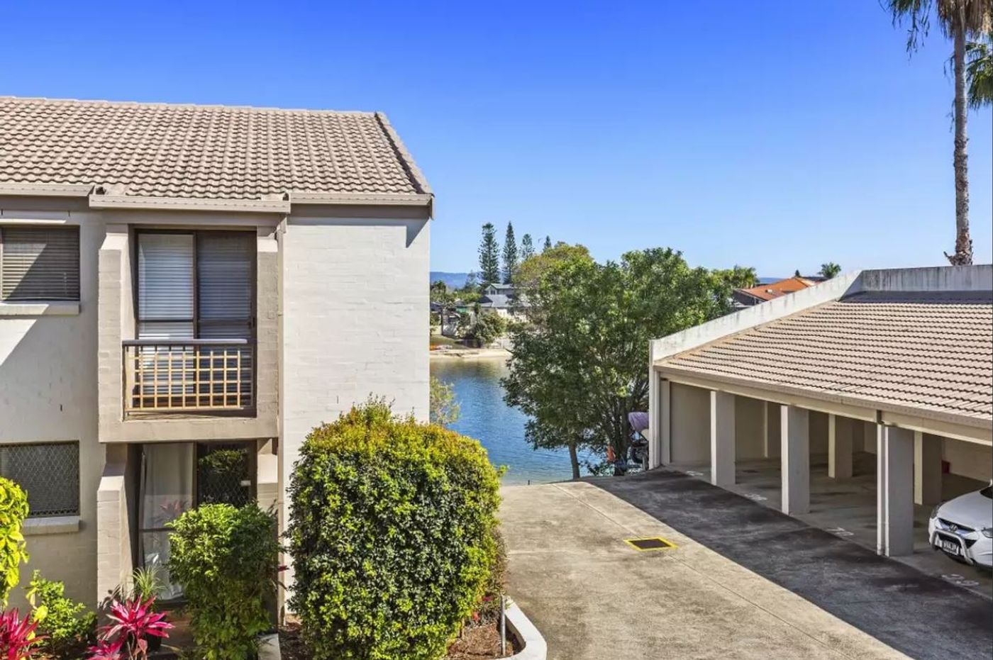 38/111 Markeri Street, MERMAID WATERS QLD 4218 Apartment Sold