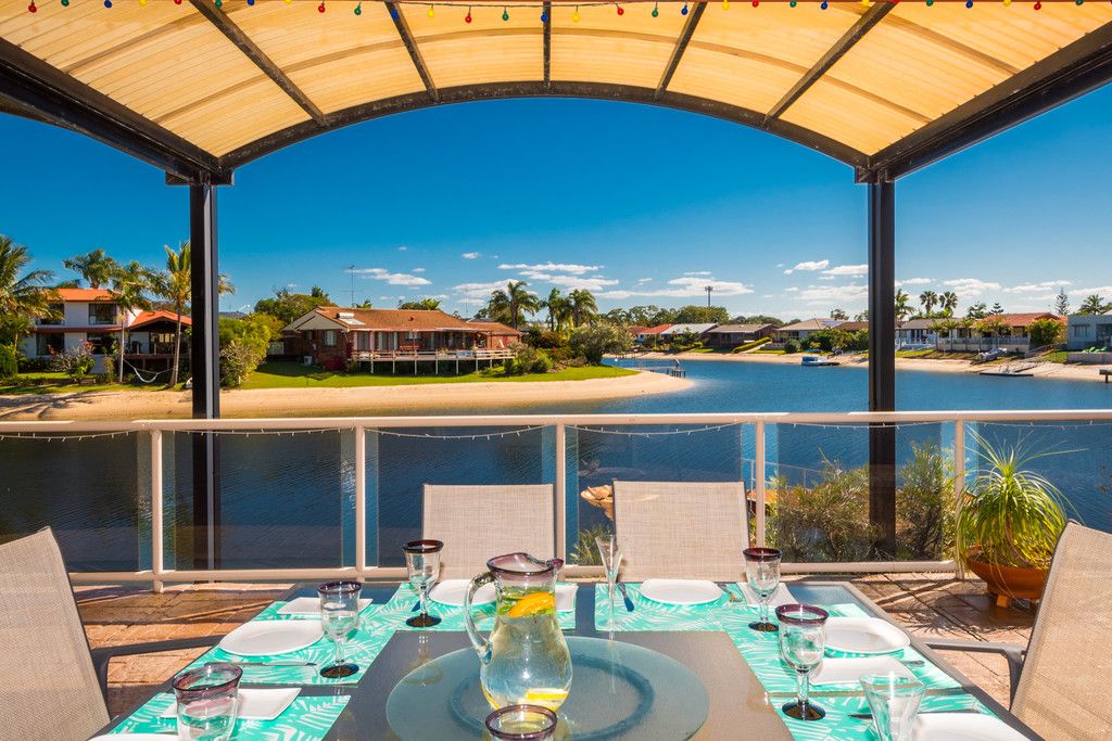 26 Cadence Avenue, MERMAID WATERS QLD 4218 House Leased