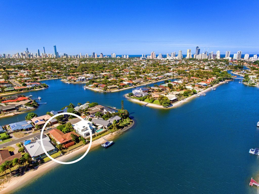 15 Yunga Court, BROADBEACH WATERS QLD 4218 House Sold