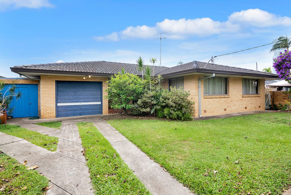 35 Via Roma, ISLE OF CAPRI QLD 4217 House Sold