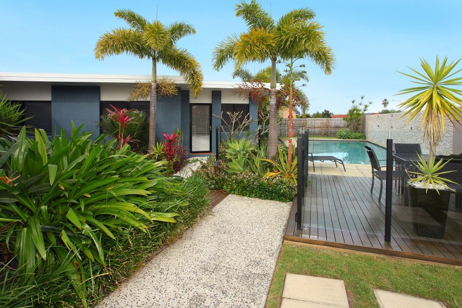 26 Hume Parade, PARADISE POINT QLD 4216 House Sold
